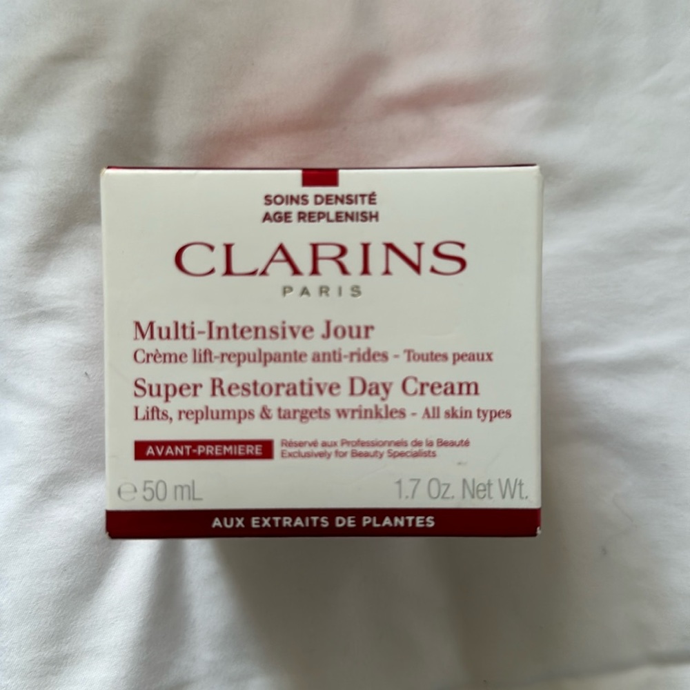 Clarins Super Restorative Day Cream